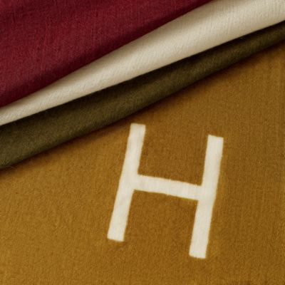 Home textiles: blankets, pillows and cashmere | Hermès USA